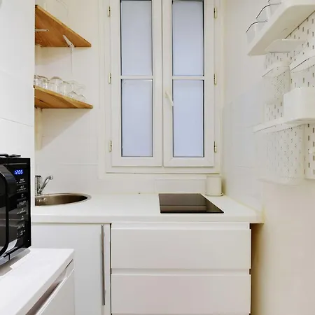 Magnificent - 1br 4p - Sacre-coeur Apartment